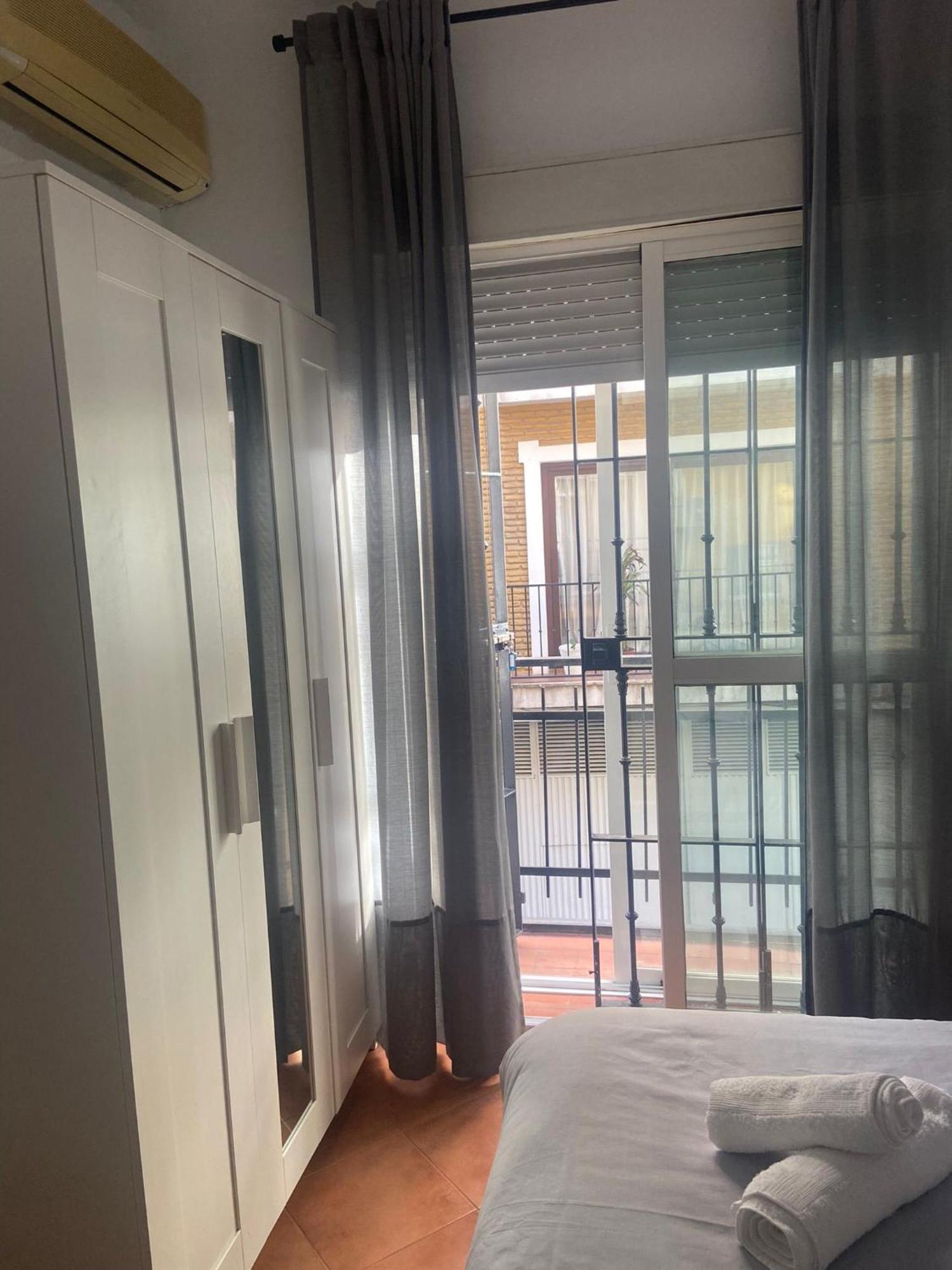 Apartamento Plaza De La Alfalfa Seville Exterior photo
